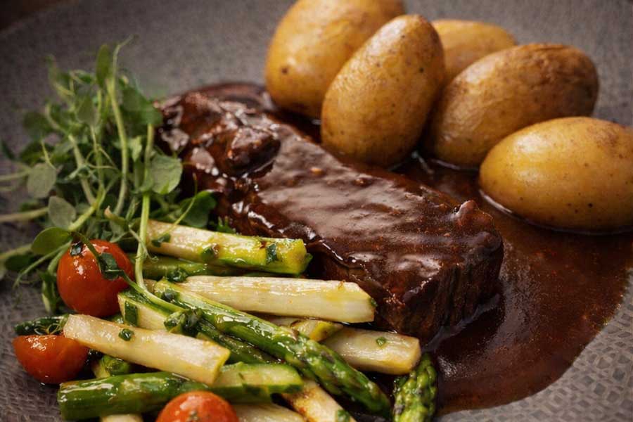 Spargel Rinderschmorbraten