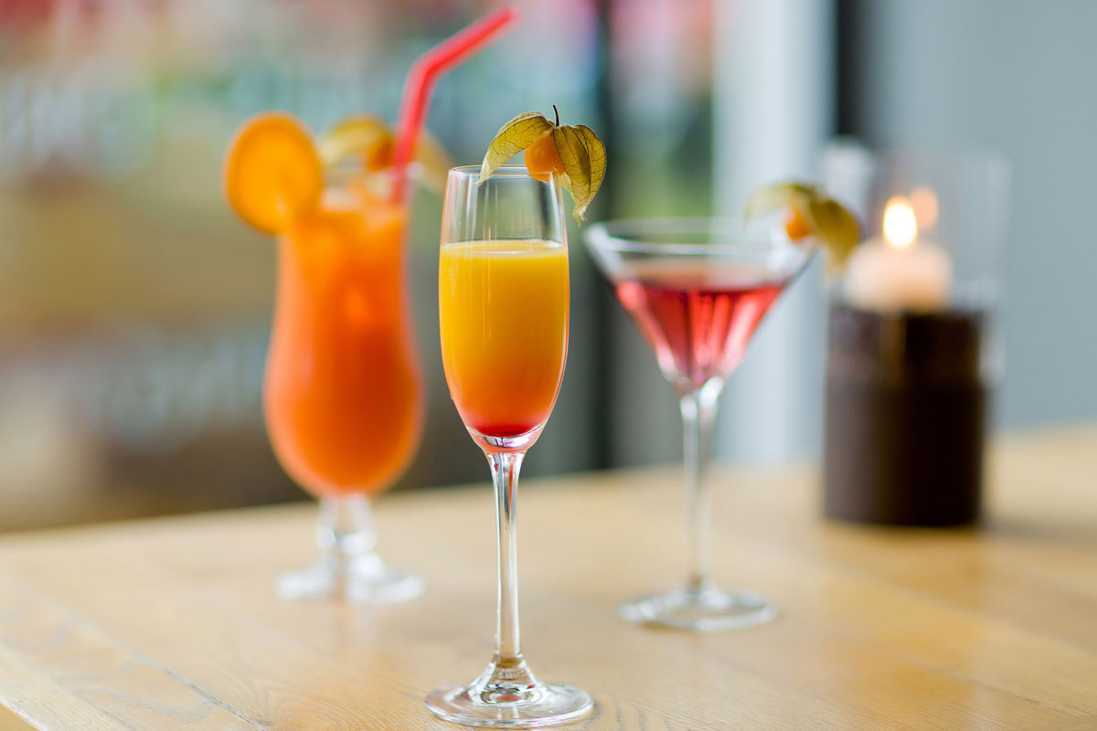 Cocktails Restaurant Neander